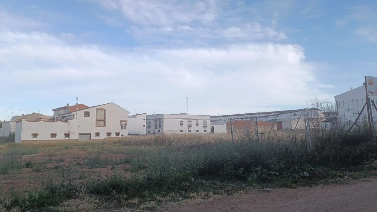 Almendralejo plot with development potential