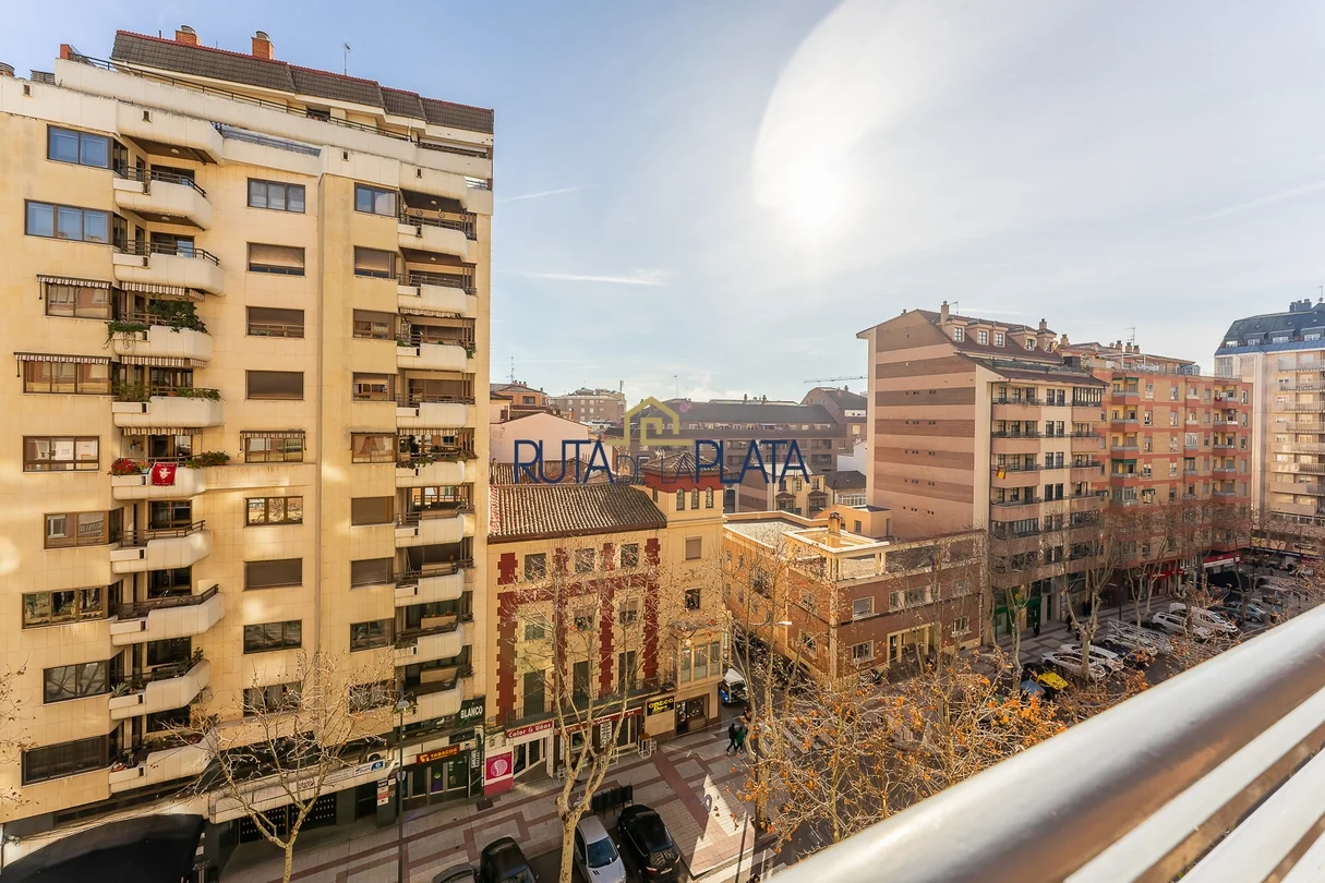 Central Zamora flat, four bedrooms