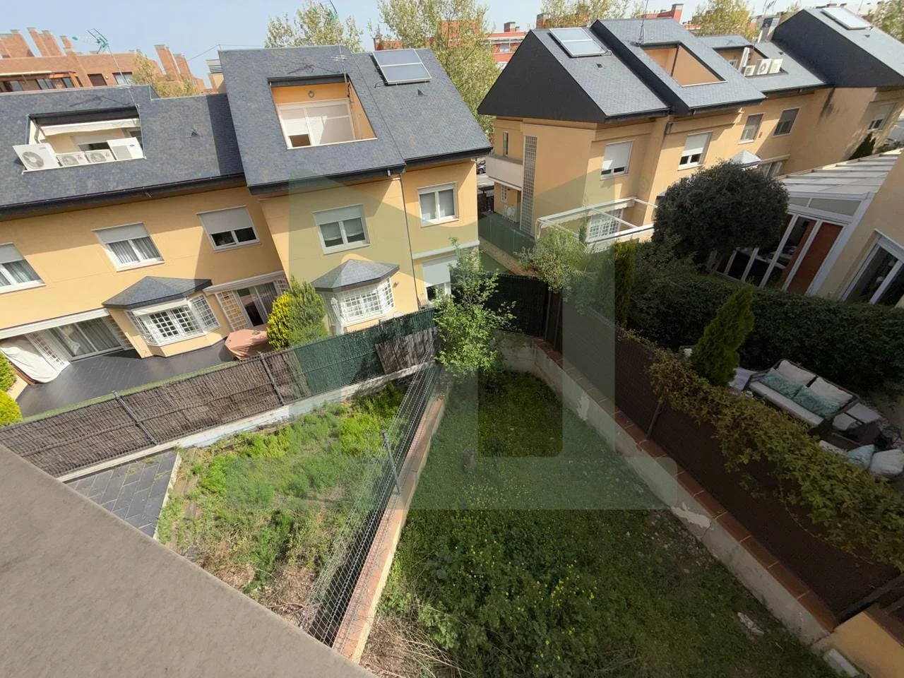 Villa en Madrid con jardín y piscina