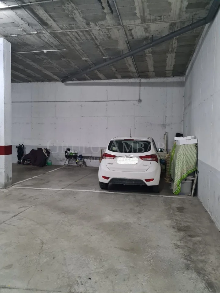Doble plaza de parking en Santa Eulària