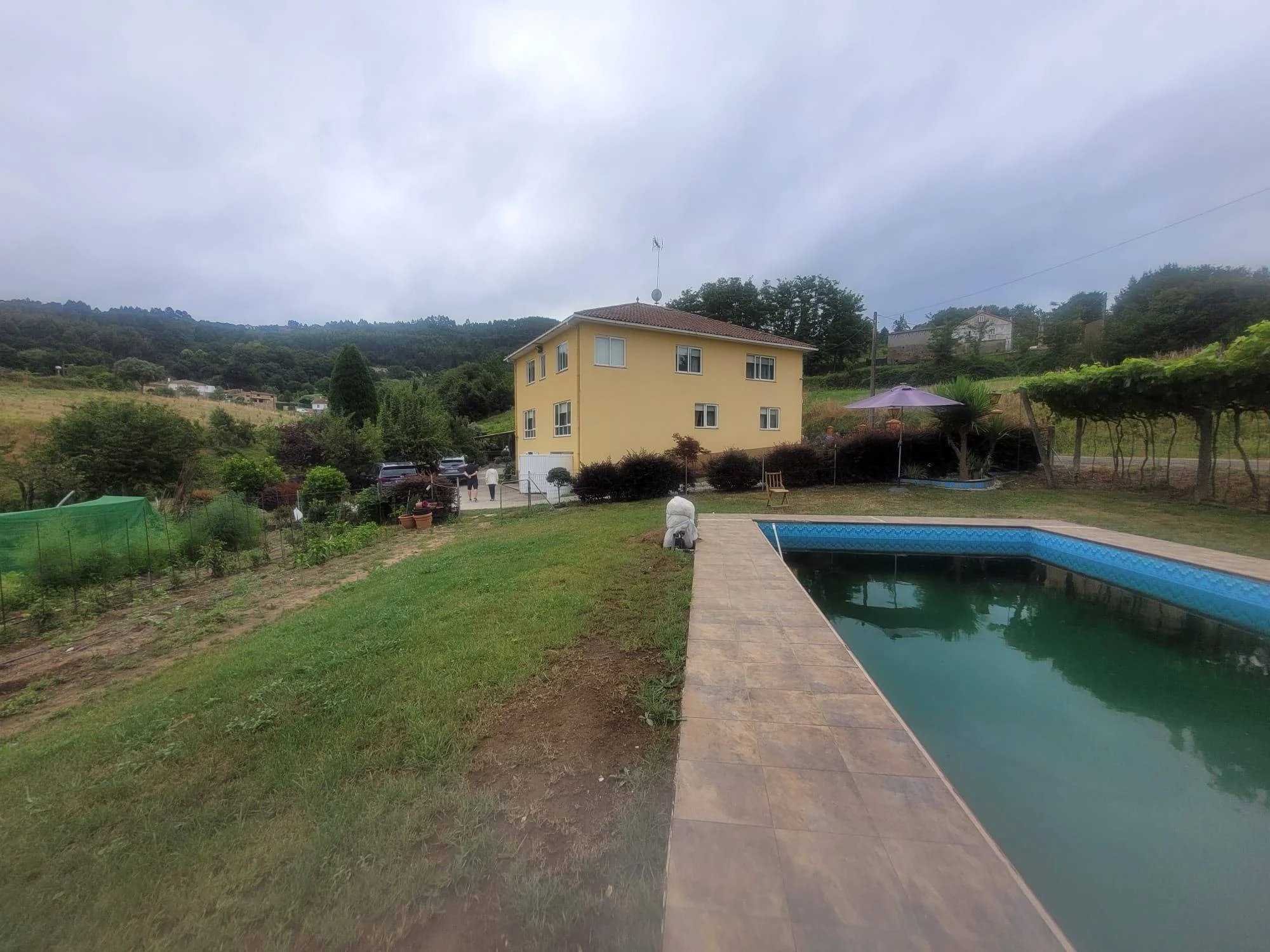 Spacious Agar house with rental potential