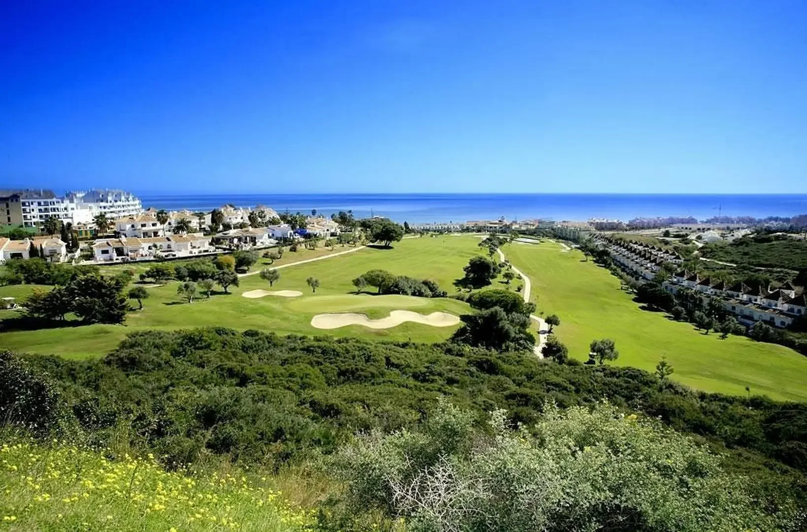 Parcela urbana con vistas al Mediterráneo