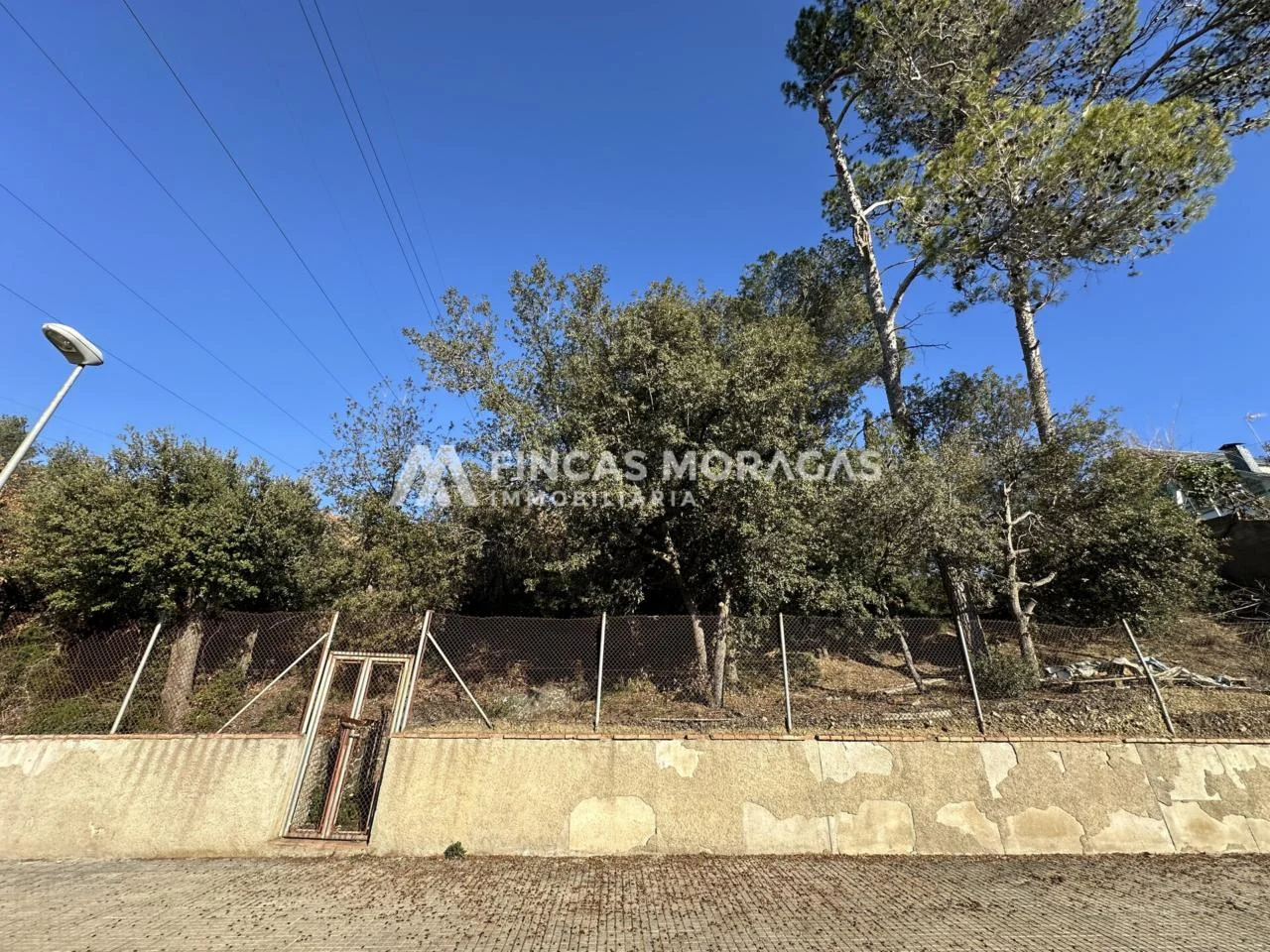 Solar de 863 m² orientado al sur en La Floresta
