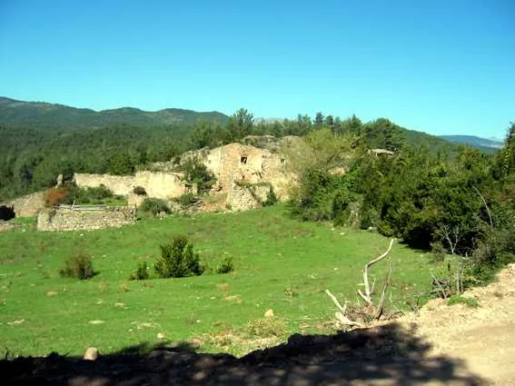 Masía de piedra con potencial turístico rural
