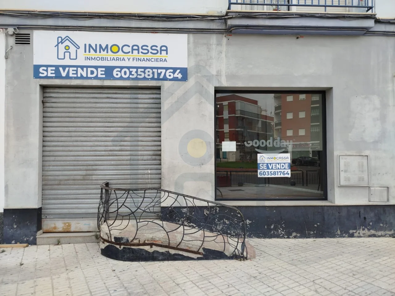 Local de hostelería visible en Avenida de Sevilla