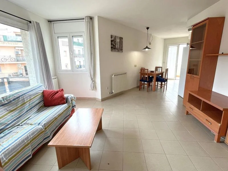 Compact flat on Joan Camisó Street
