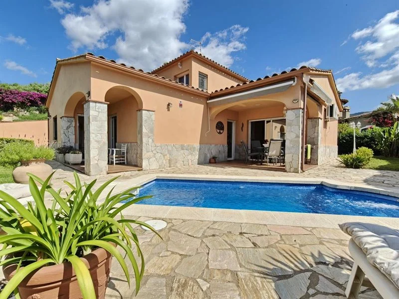 Chalet independiente en Calonge, 3 dormitorios