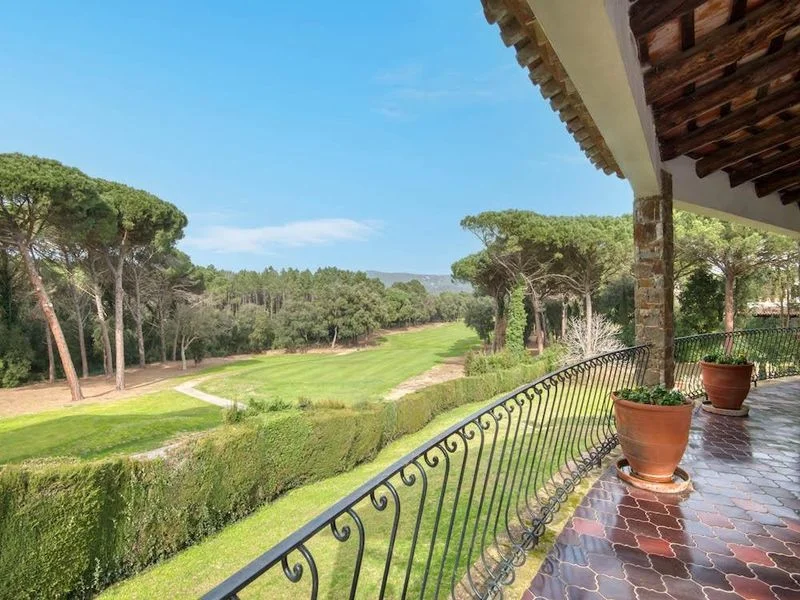Chalet con parcela de 3.000 m²