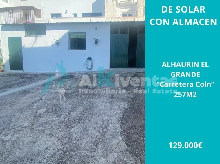 Urban plot with storage in Centro