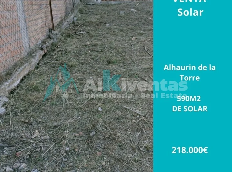 Solar urbano en El Romeral, 590 m²