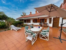 Santa Brigida chalet with huge plot