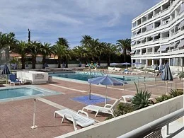 Two flat sale listings, Playa del Inglés