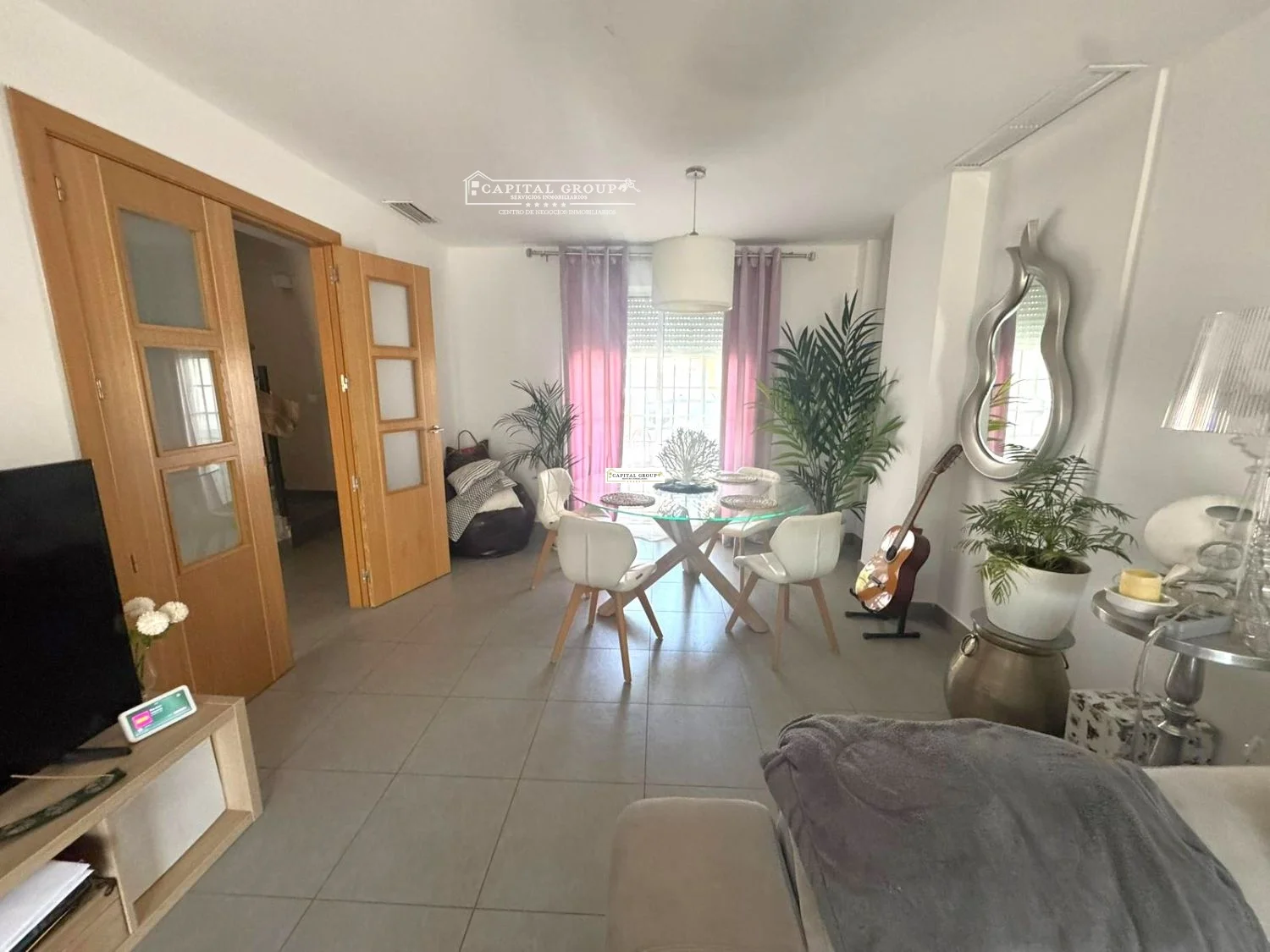 Chalet en La Monacilla con jardín consolidado