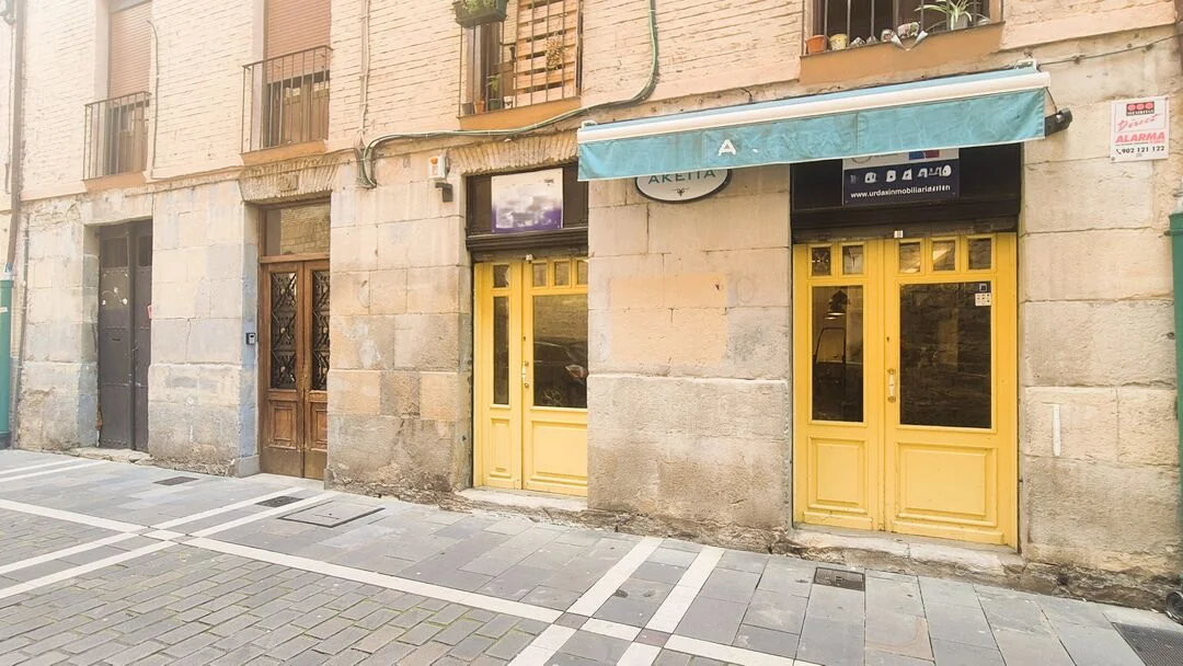Ground-floor commercial units in Pamplona