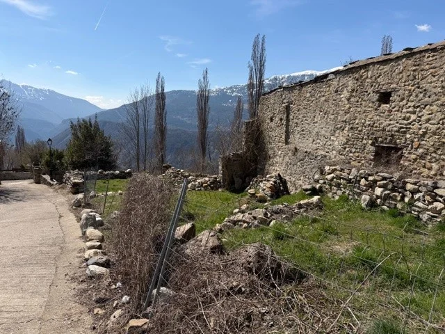Parcela urbana en Ramastué, 371 m²