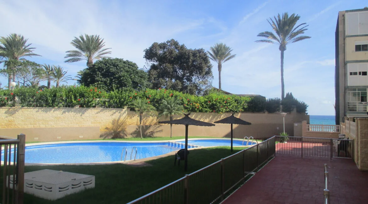 Furnished sea-view apartment, one bedroom
