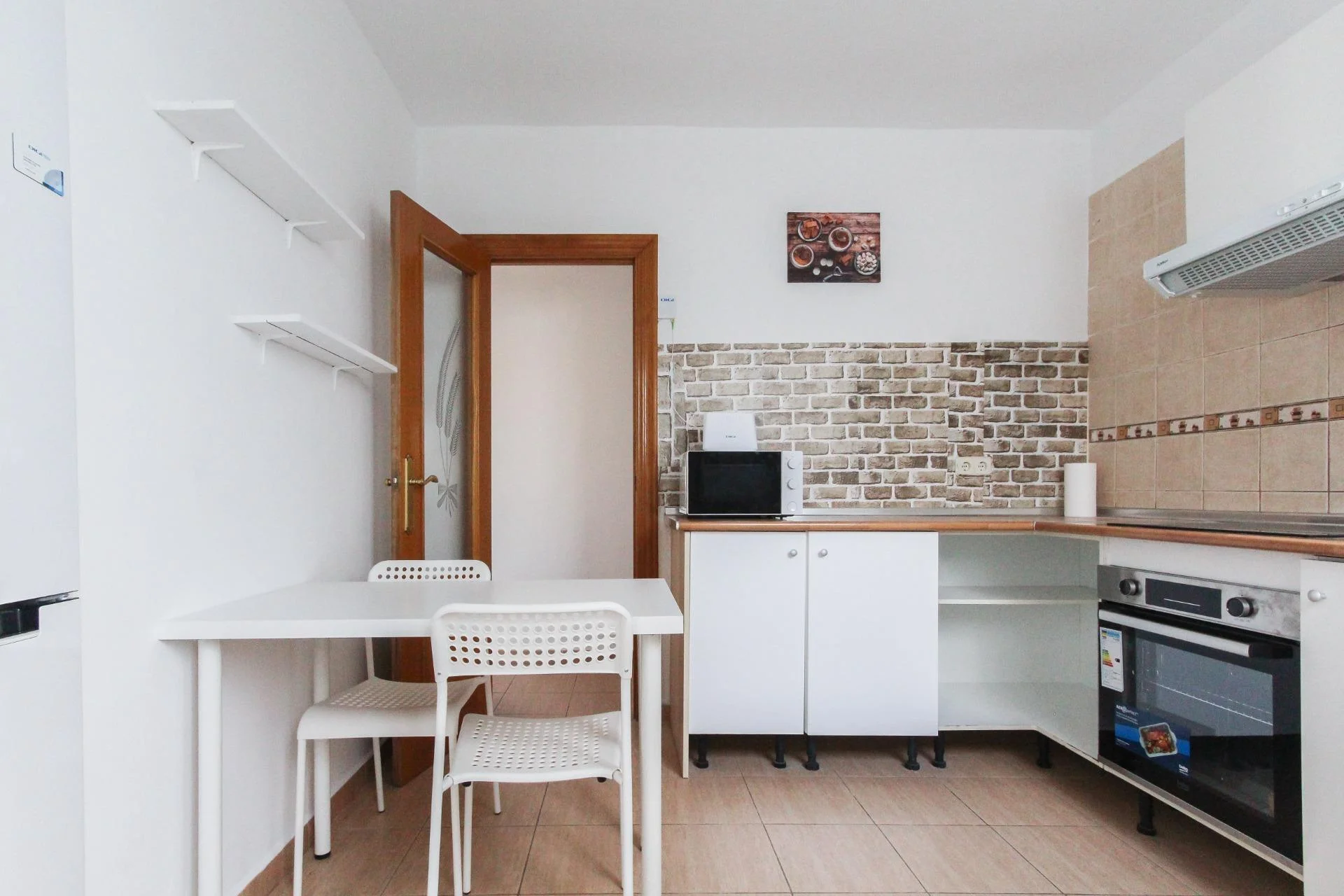 Tenanted central Xirivella flat, four bedrooms