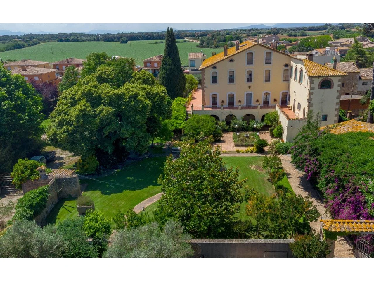 Finca noucentista de 2.395 m²