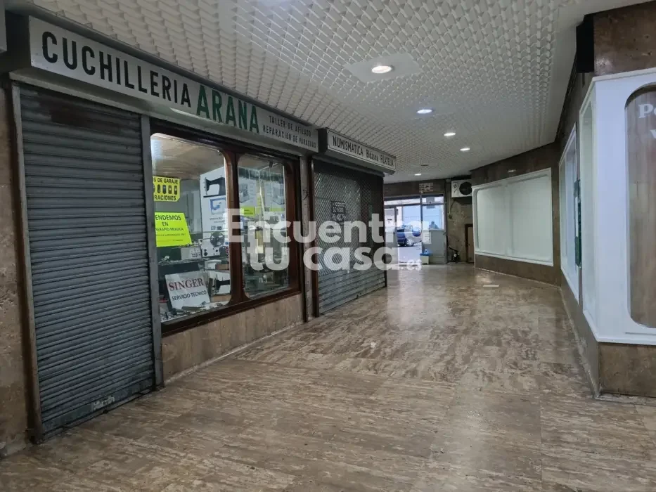 Central Irun commercial unit, 37 m²