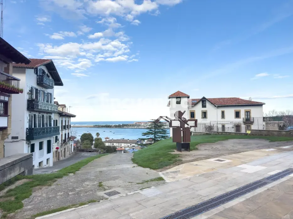 Loft comercial céntrico en Hondarribia