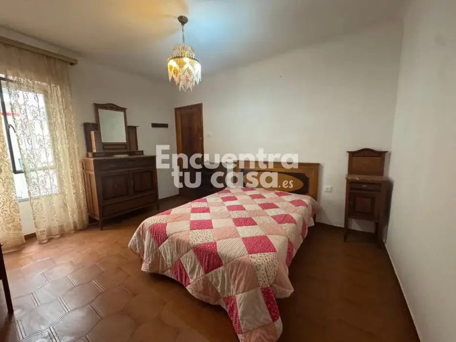 Amplio piso en Jijona con trastero