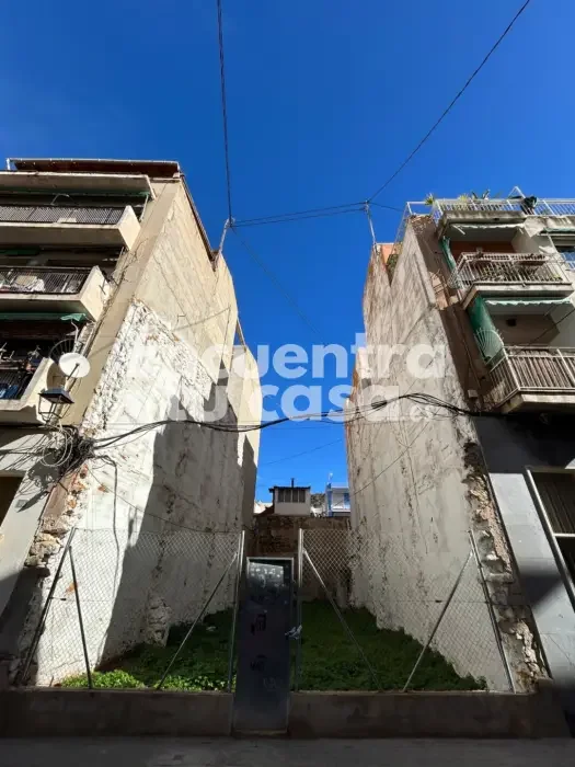 Urban plot in Alicante, 184 m²