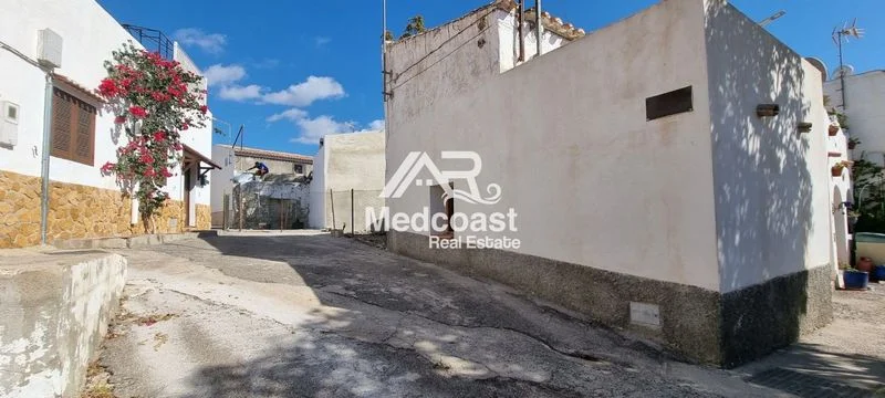 Casa para reformar en Cariatiz, 150 m²