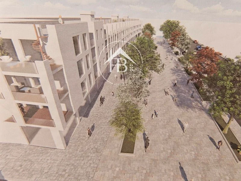 Central urban plot with 39-home project