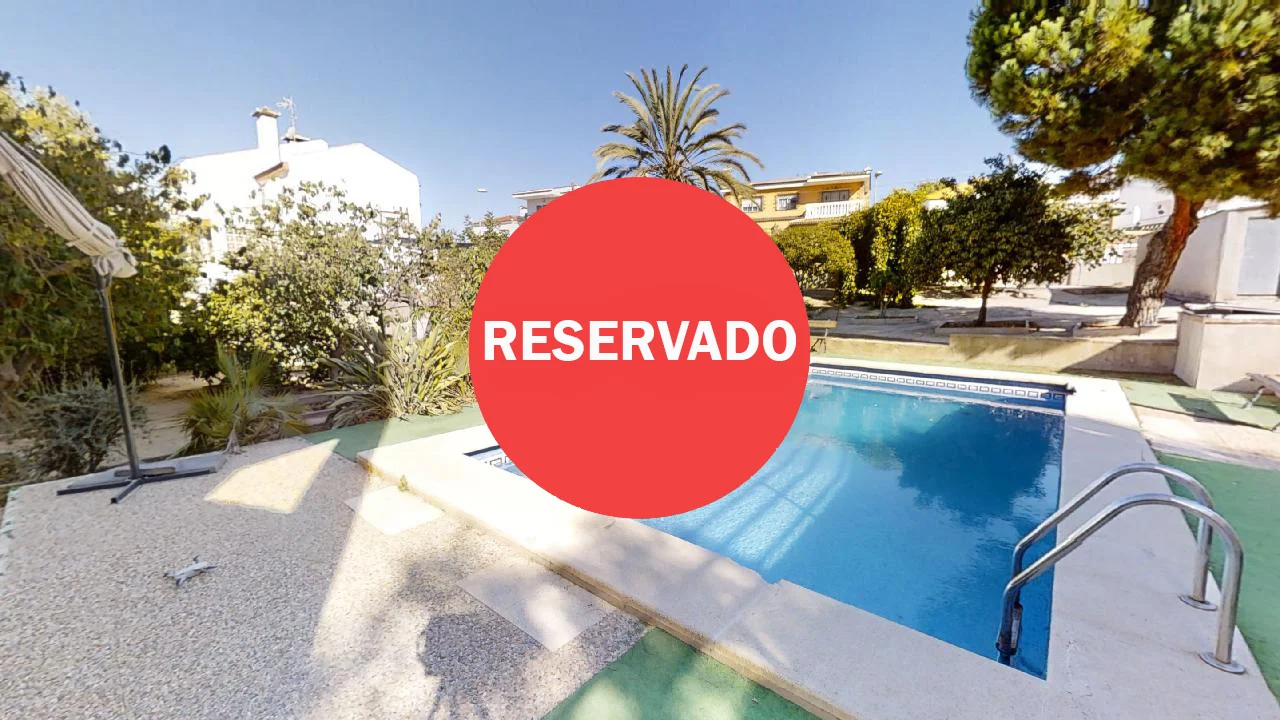 Villa bien conservada en Málaga, 5 dormitorios