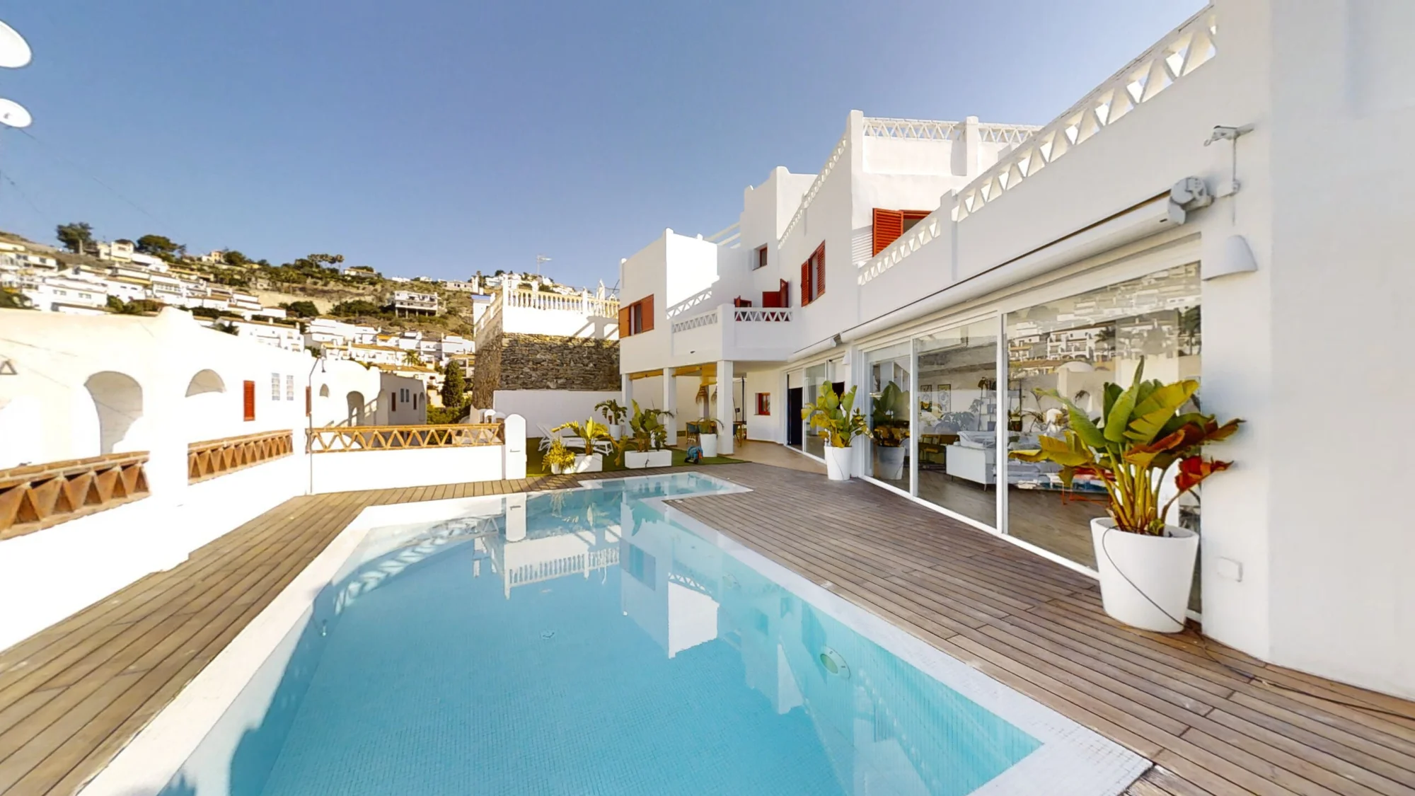Reformed Almuñécar villa with private pool