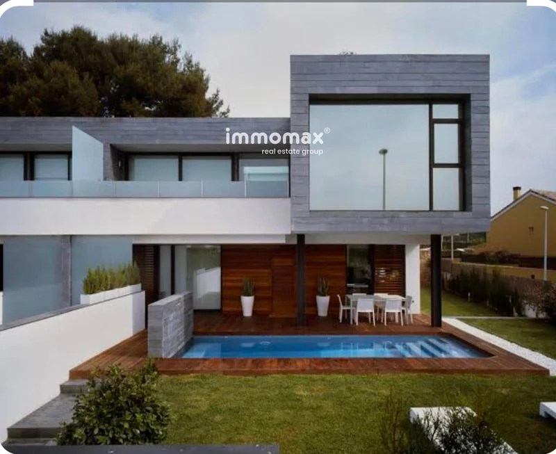 Parcela de 300 m² en Vilanova