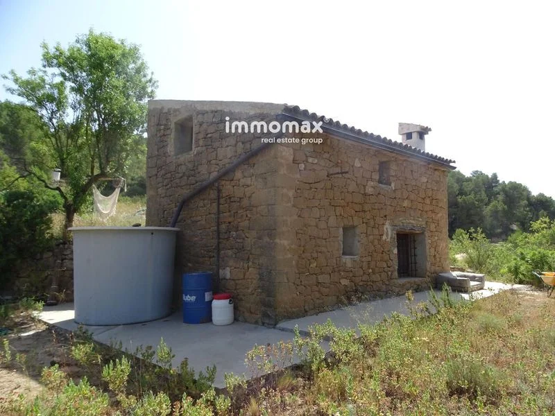 Rural plot in Caseres, 34,660 m²