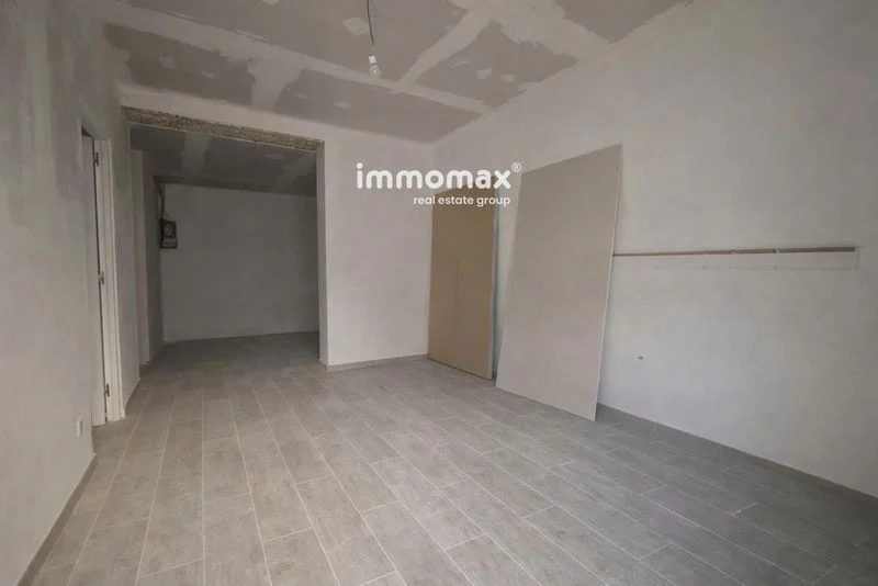 Compact commercial premises in Can Calders