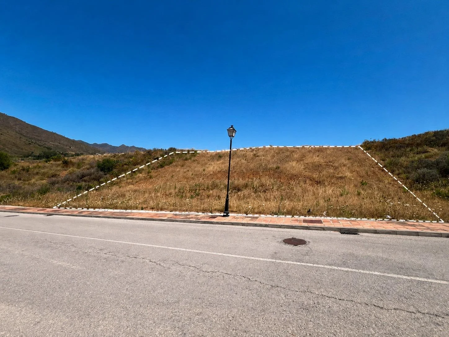 Parcela urbana en primera línea de golf