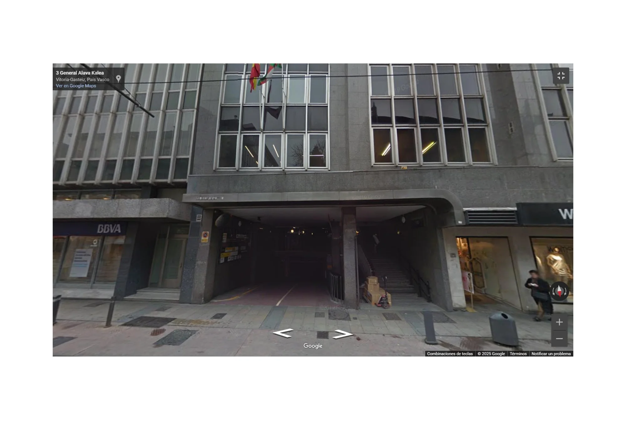 Central Vitoria garage for small vehicles