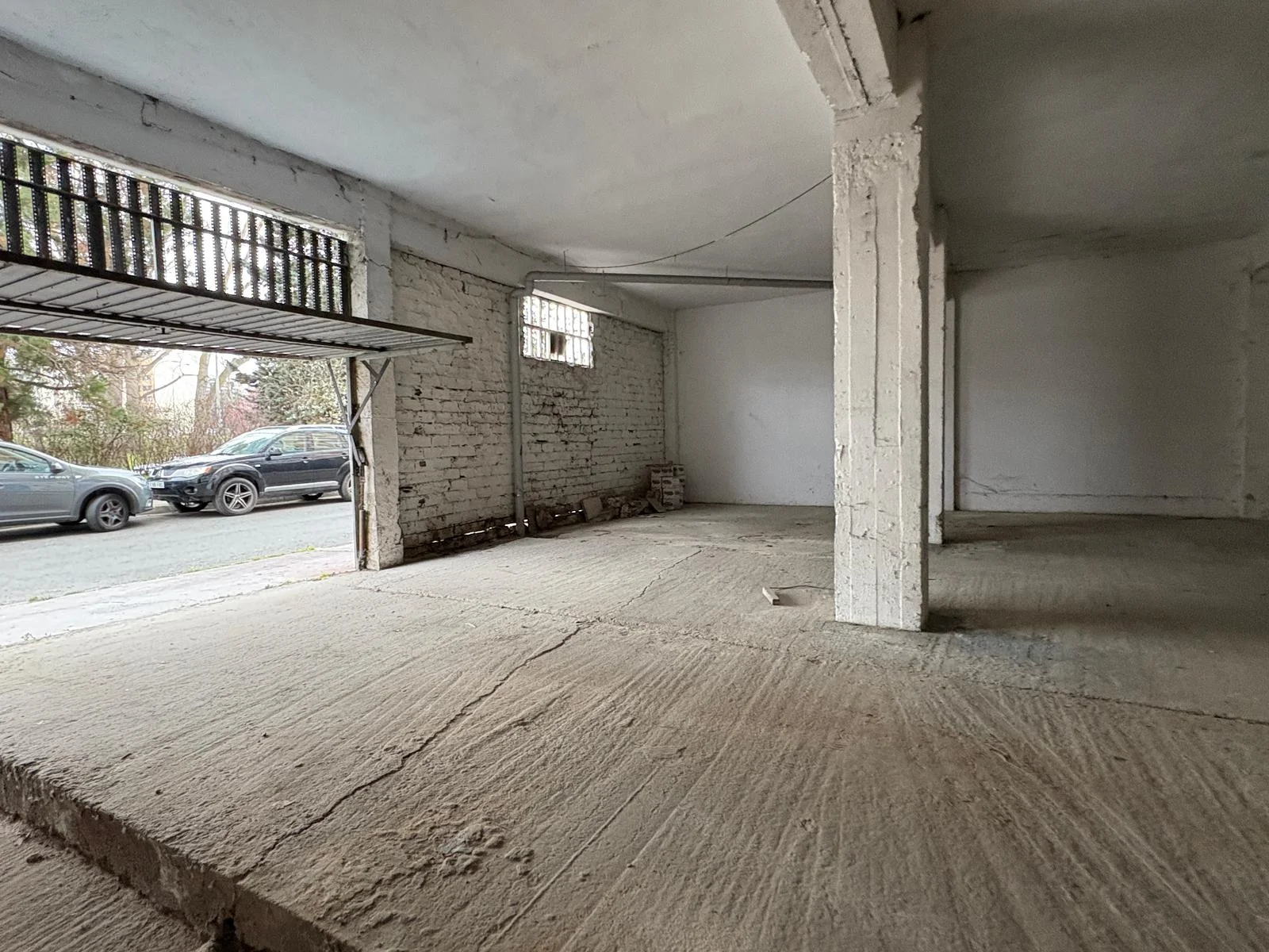 Raw commercial unit in Santiago