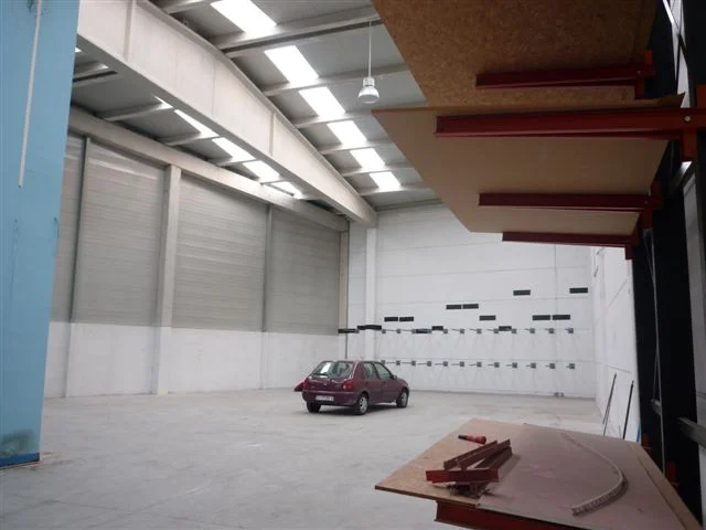 Industrial warehouse in Uritiasolo, 393 m²