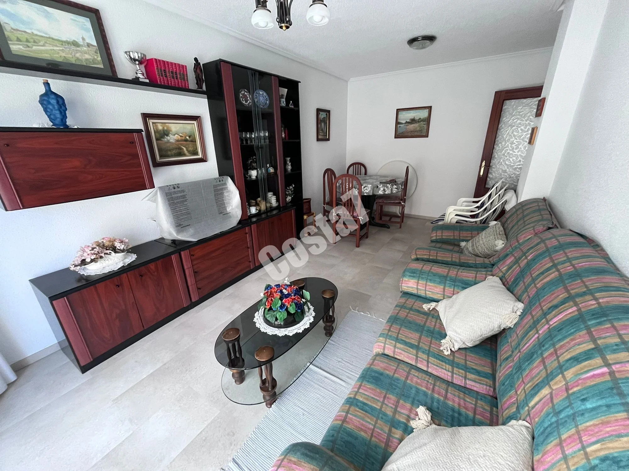 Ground-floor flat near beach, 2-bed