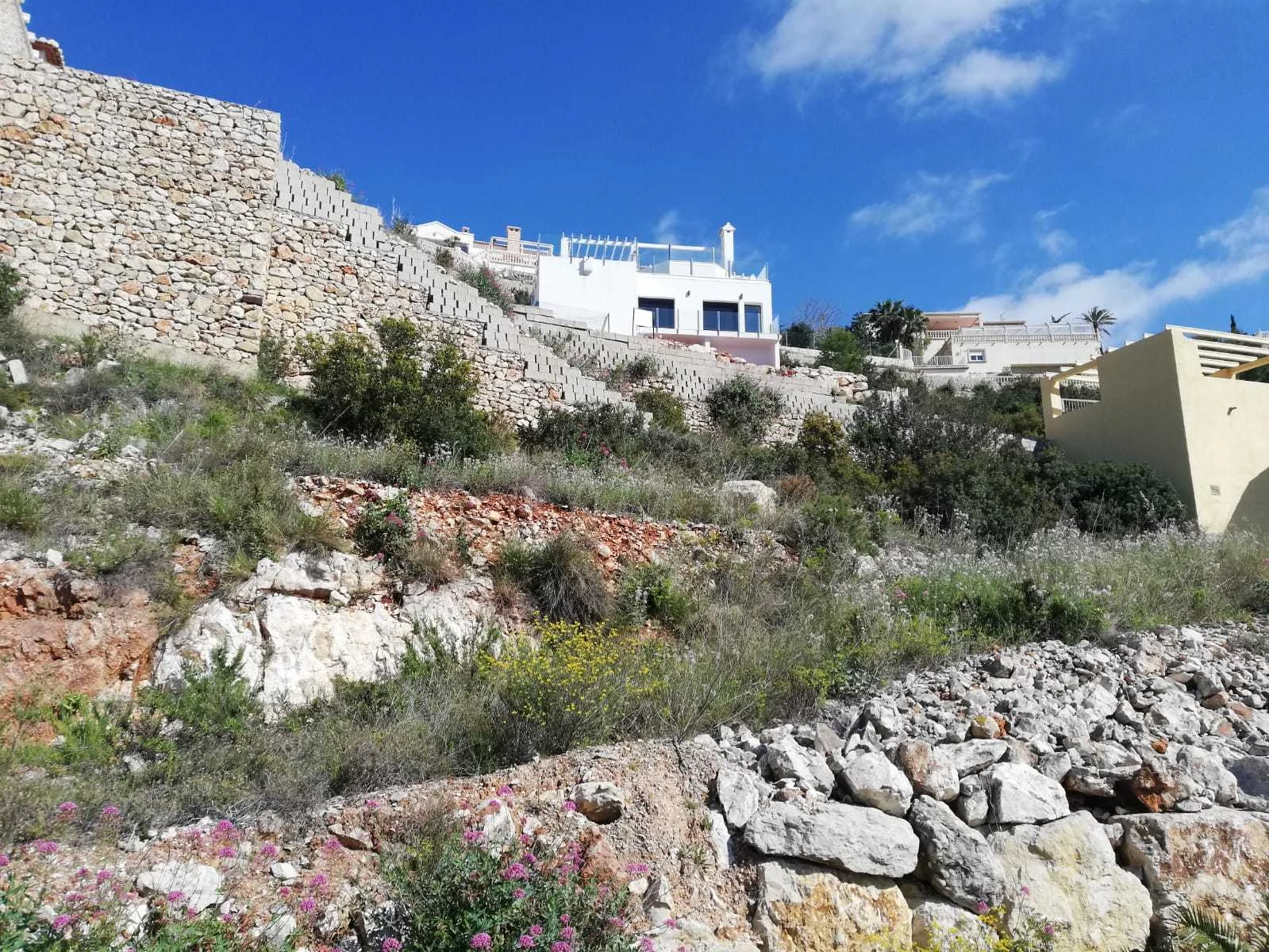 Urban sea-view plot in Denia
