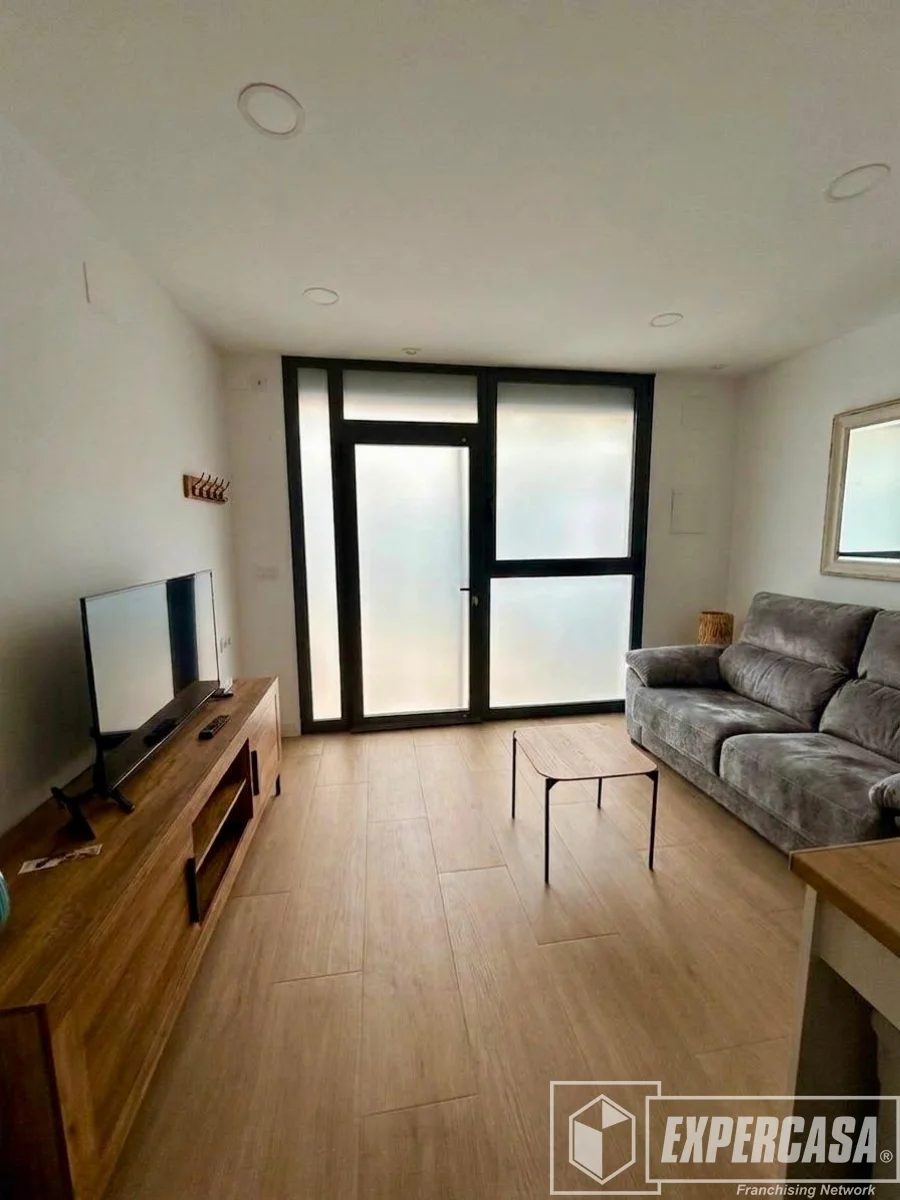 Renovated ground-floor property in Nou Moles