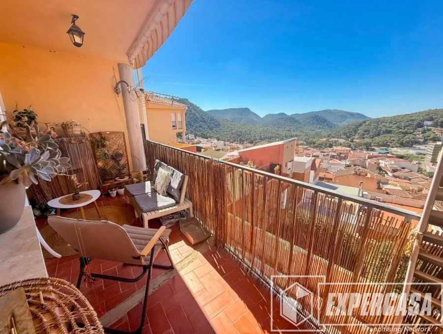 Reformed townhouse in Serra, 3 bedrooms