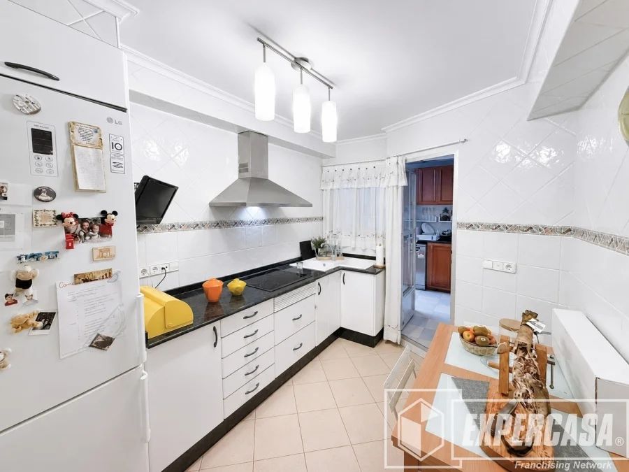 Spacious Llíria flat with terrace