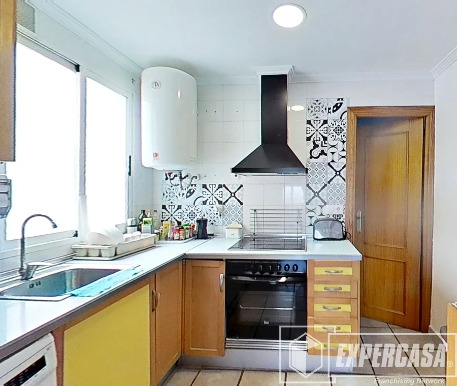 Reformed fourth-floor flat in Bétera