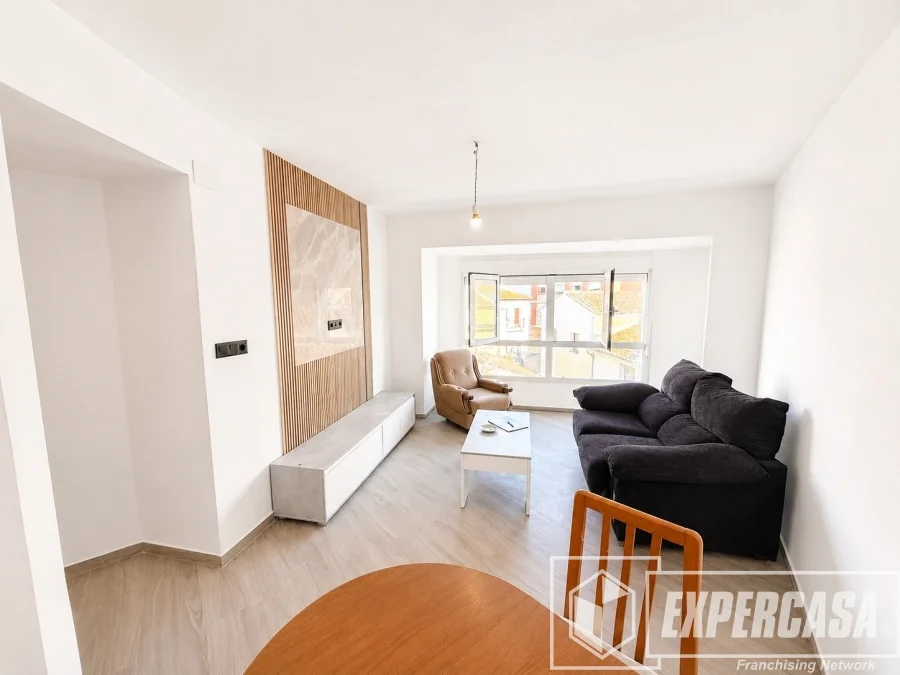 Renovated Llíria flat, 2 bedrooms