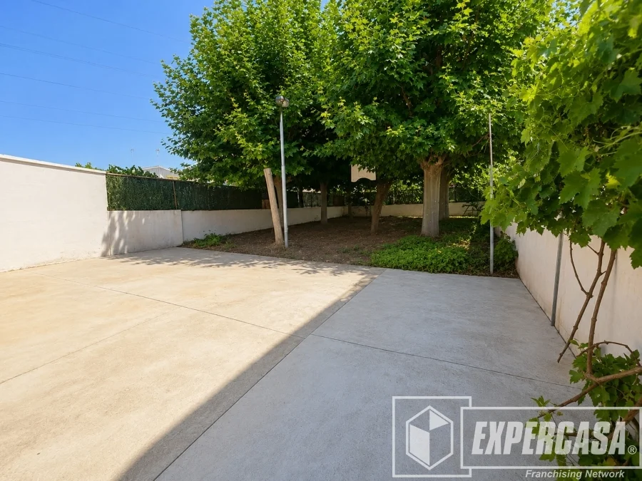 Urban plot in La Presa, 203 m²