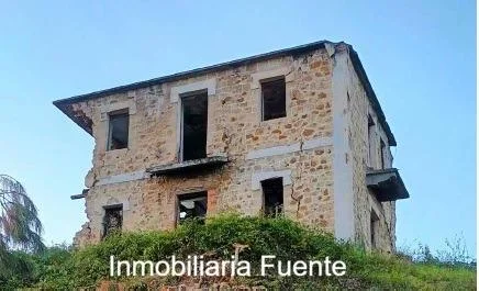 Rural house project with 40,000 m² land