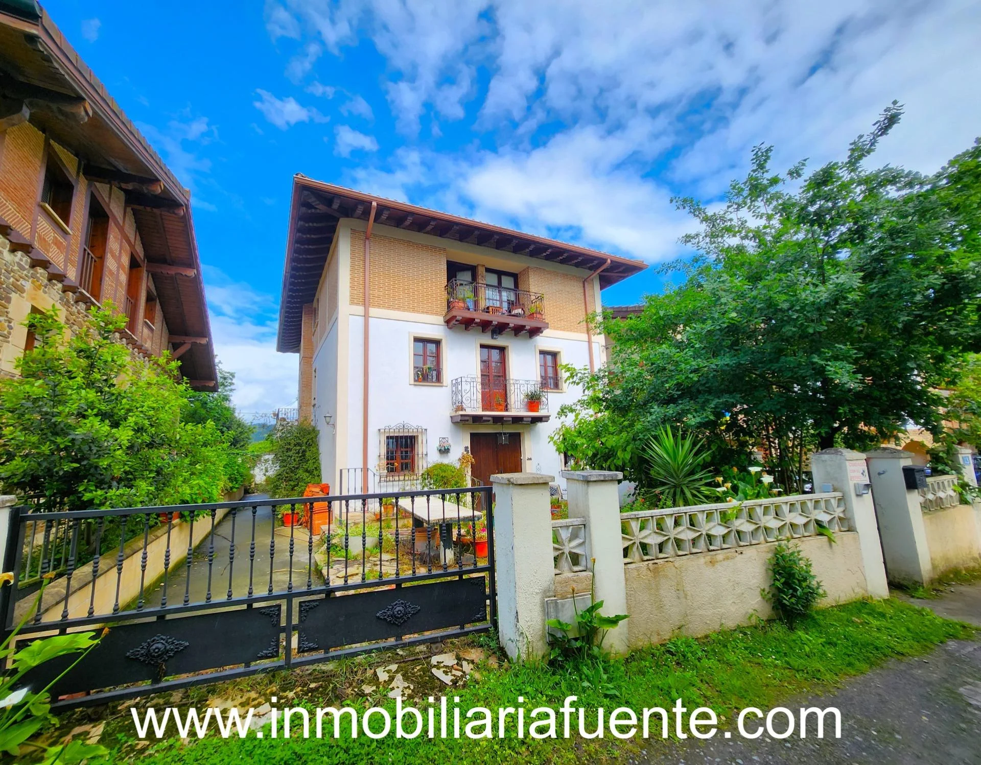 Spacious Zalla chalet, six bedrooms