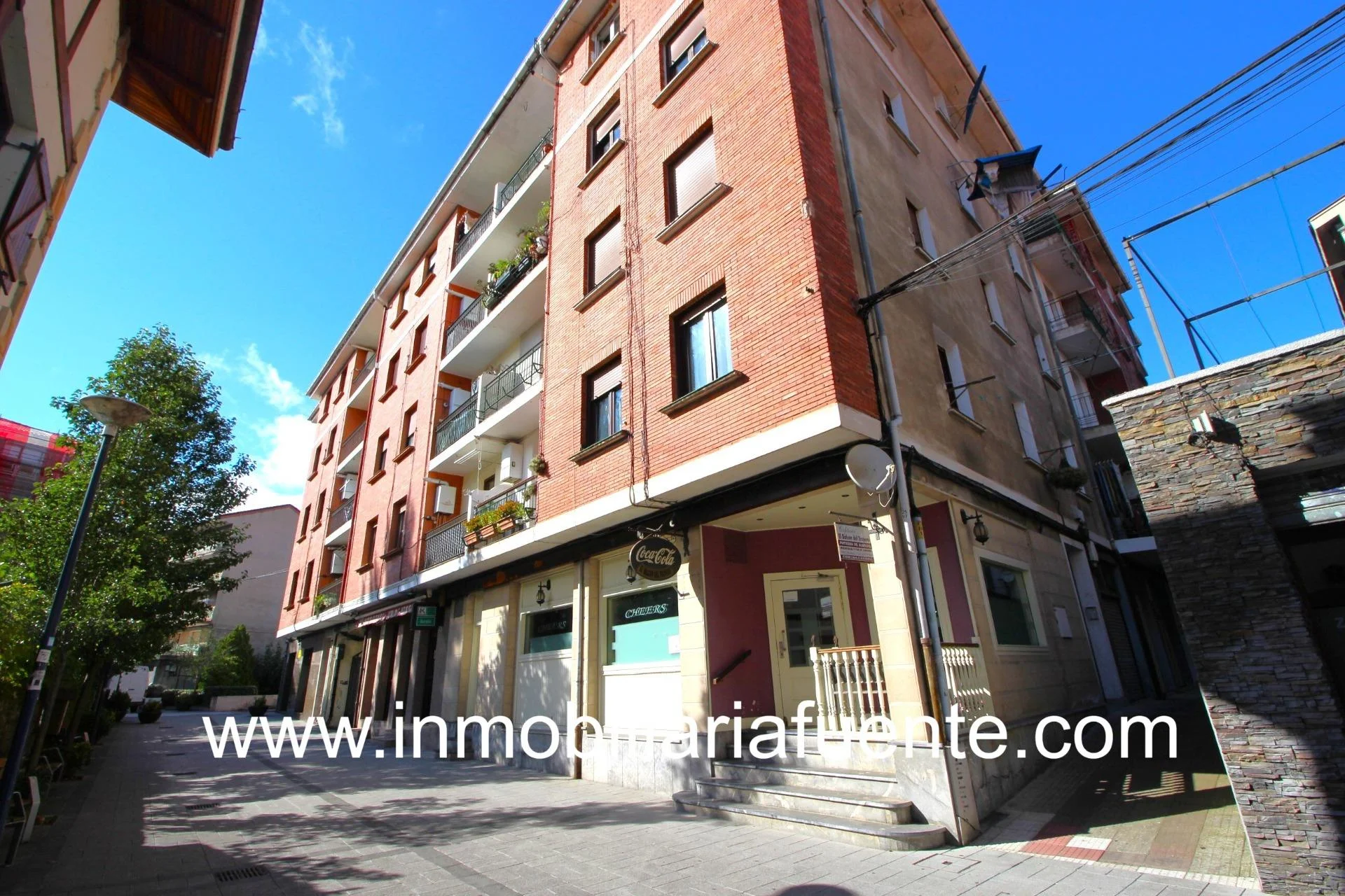 Hospitality premises in Zalla, 100 m²