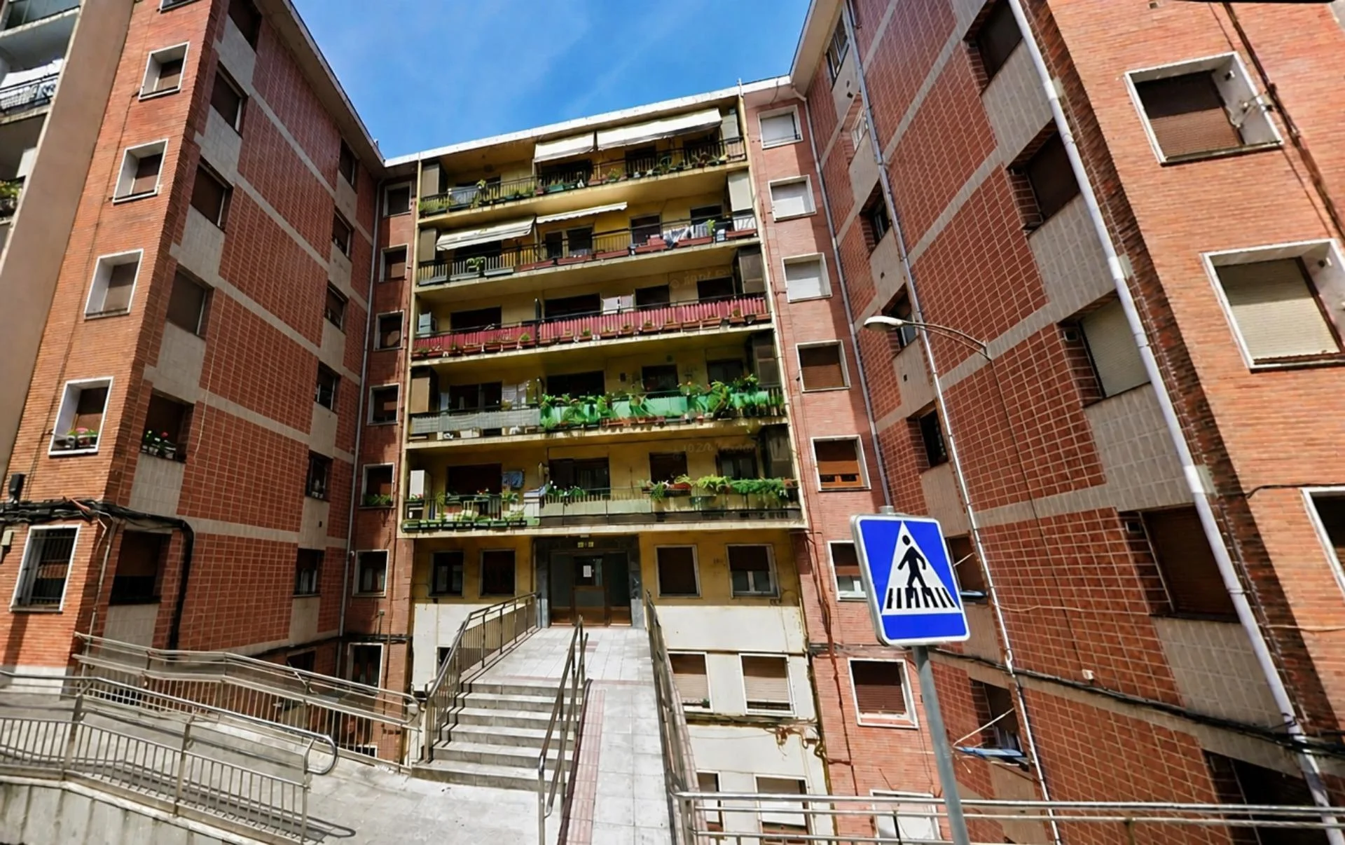 Amplio piso en Basauri, 3 dormitorios