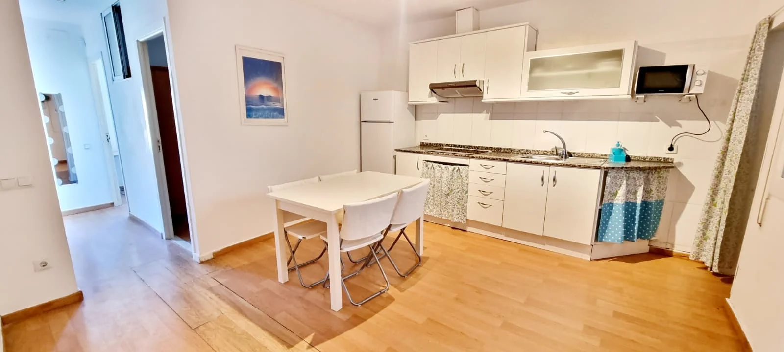Reformed six-bedroom flat in Collblanc